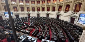 La oposición no pudo interpelar a Adorni: faltó quórum con el respaldo del PRO y la UCR al oficialismo