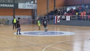 Fútbol adaptado intercolegial: cinco escuelas especiales de Posadas se encontraron en el Polideportivo Gehrmann