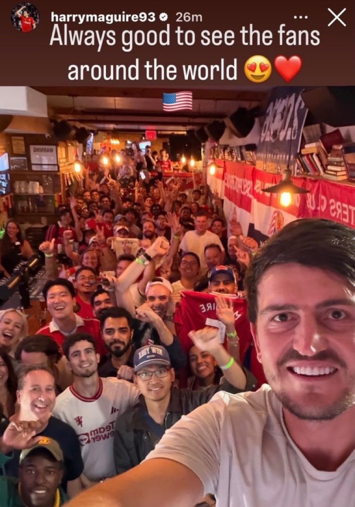 Maguire, fuera del Mundial pero en Nueva York: el defensor inglés repartió figuritas en el…
