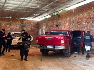 Bernardo de Irigoyen: hallaron dos camionetas robadas en Brasil ocultas en un galpón a metros de la frontera