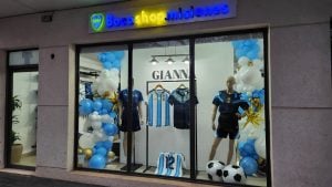 Boca Shop Misiones registra récord de ventas en la previa del Mundial con alta demanda de camisetas retro