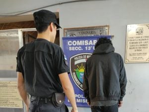 Estaba franco, escuchó gritos de auxilio y detuvo a un asaltante armado en Posadas