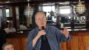 Passalacqua anunció aumentos en dos tramos para docentes y fuerzas de seguridad de Misiones