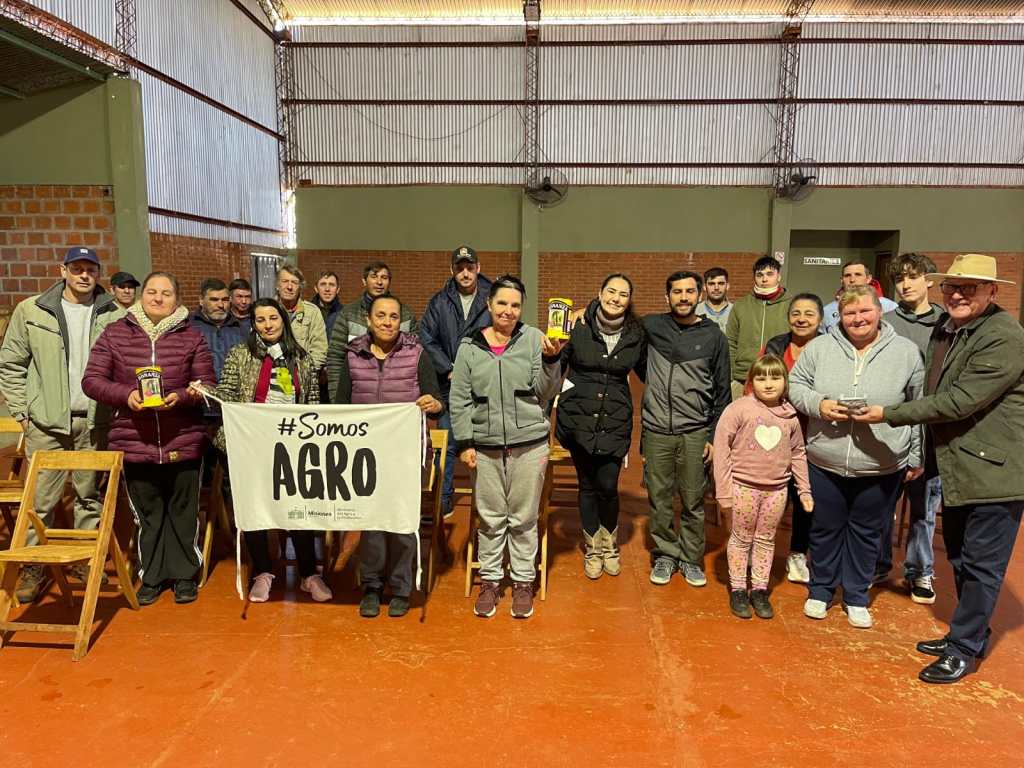 El Agro provincial repartió semillas de sandía a más de…