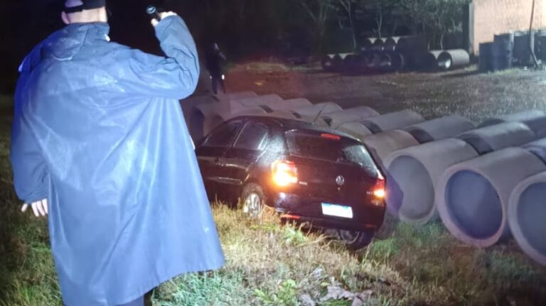 Cuatro personas resultaron heridas tras chocar contra un raído de yerba mate en la ruta…