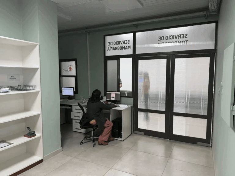 El Hospital Samic de Eldorado estrena tomógrafo de alta resolución con la presencia de Passalacqua