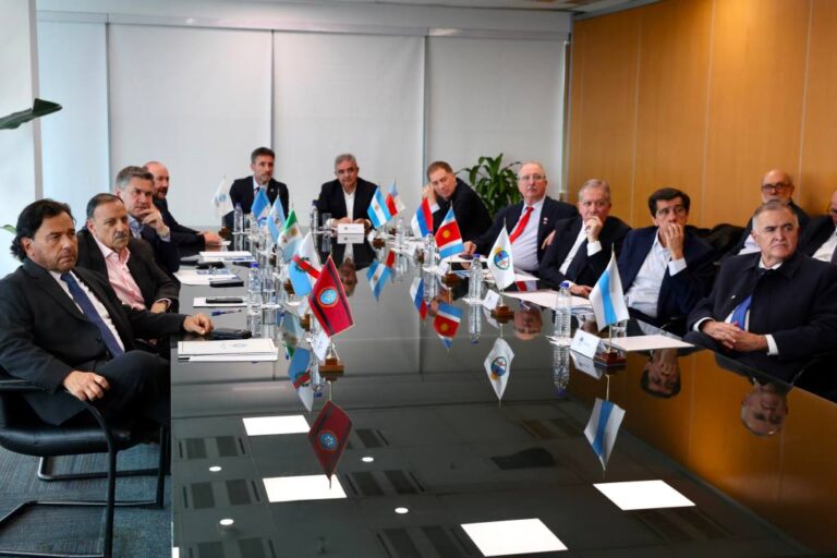 Posadas será sede de la reunión de gobernadores del Norte Grande en agosto