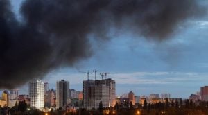 Al menos siete muertos y decenas de heridos tras una…
