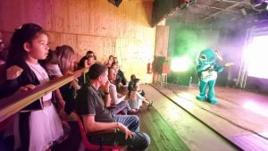 Sala llena y niños bailando: Posadas despidió las vacaciones de invierno con un show interactivo en Sala Tempo