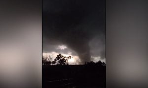 Un tornado causó destrozos en el sur de Brasil a menos de 80 kilómetros de Misiones