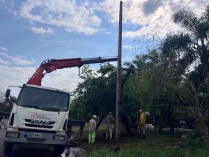 Energía de Misiones desplegó cuadrillas de emergencia tras los daños del temporal de Santa Rosa