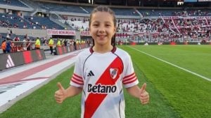 Ginha Lenguaza, la posadeña de 11 años que se ganó un lugar en el fútbol…