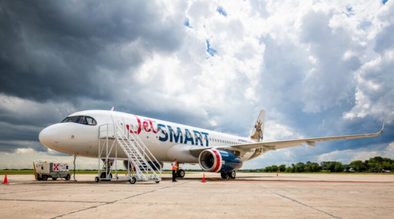 JetSMART retoma los vuelos diarios entre Posadas y Buenos Aires desde el 1° de noviembre