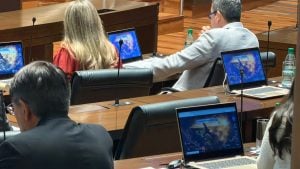 Szychowski apuntó contra la silla vacía de Rovira en la reapertura de la Legislatura misionera