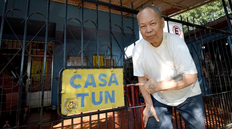 Tun, el ‘huesero’ que viajó desde Laos hasta Posadas y se convirtió en leyenda del…