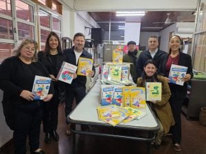 Misiones reparte más de 600.000 libros de Lengua y Matemática en 1.326 escuelas primarias