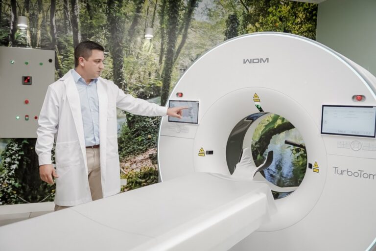 Eldorado suma un tomógrafo de alta definición y avanzan obras en hospitales de toda la…