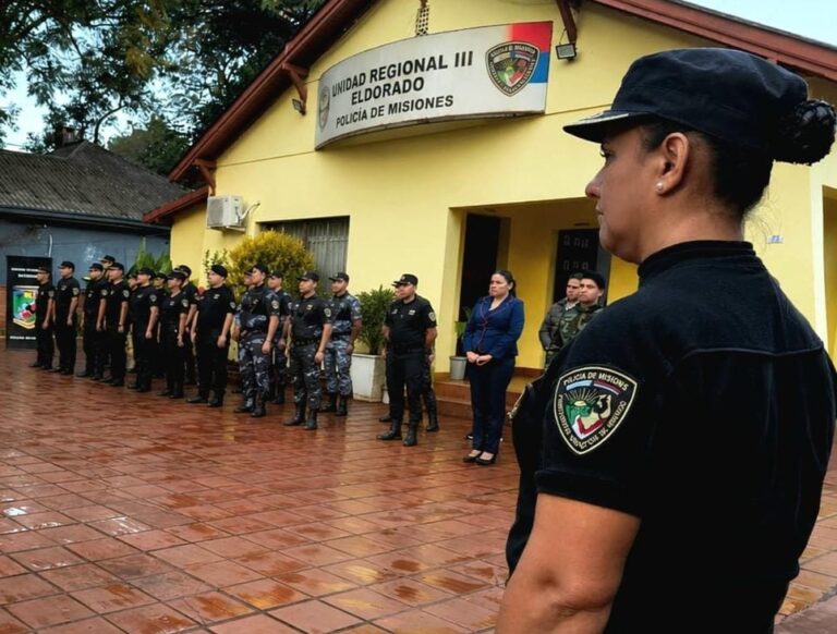 Primera vez en su historia: una mujer asume como jefa de la Unidad Regional III…