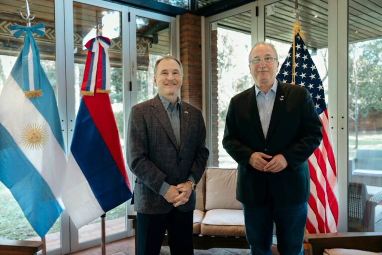 El embajador de Estados Unidos visitó Misiones y se reunió con Passalacqua para avanzar en…