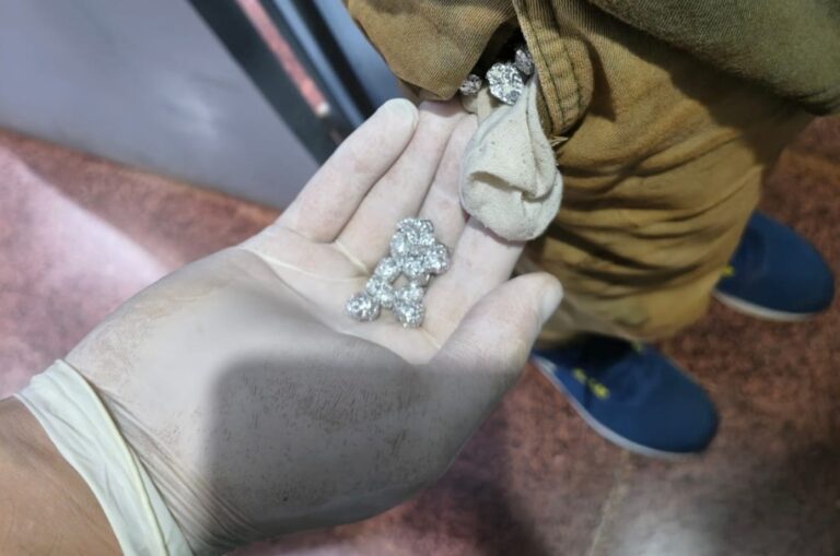 Encontraron 14 dosis de cocaína en un hombre durante un operativo en Comandante Andresito