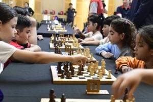 El Torneo Andresito Guacurarí reunió a jóvenes ajedrecistas en el Salón de las Dos Constituciones