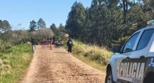 Dos muertos y un adolescente herido tras choque entre motos en zona rural de Arroyo…