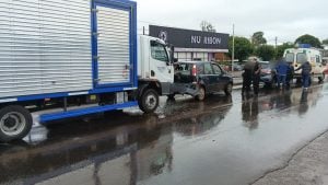 Choque en cadena en Garupá: tres vehículos colisionaron y no hubo heridos