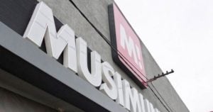 Musimundo cierra sucursales en Corrientes, Chaco y Formosa: la crisis de Carsa golpea al NEA