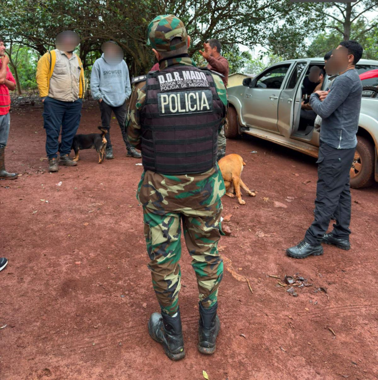 Buscan a un hombre paraguayo desaparecido en el monte de Colonia Delicia desde el martes