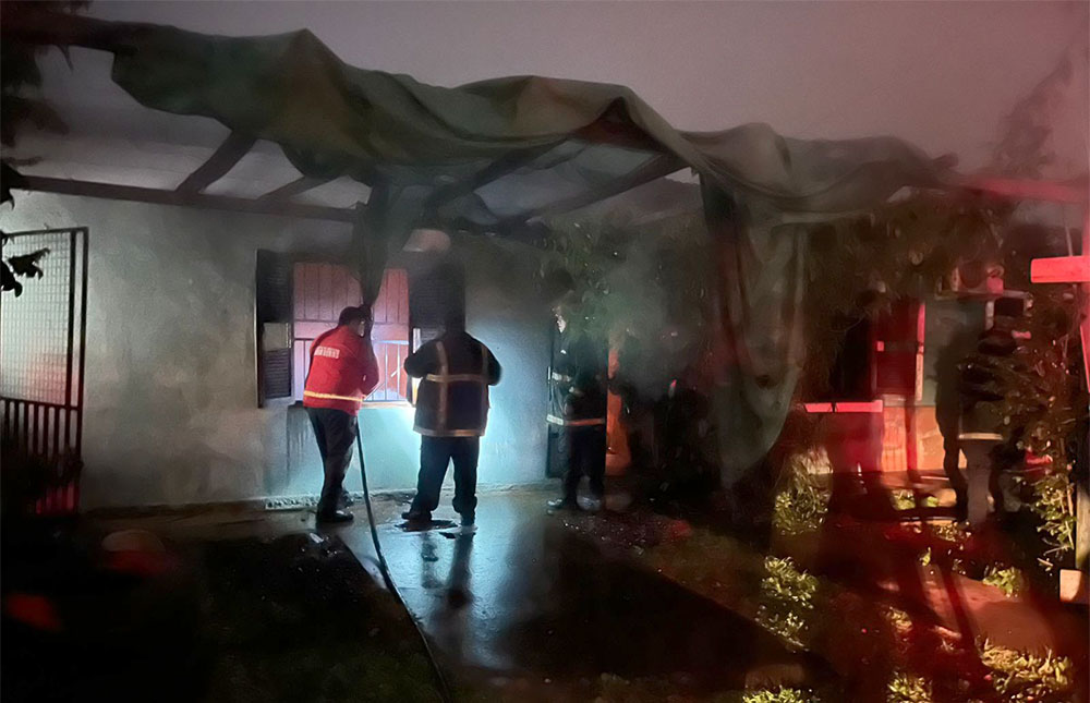 Un incendio destruyó cuatro viviendas en el barrio Las Tacuaritas de Posadas