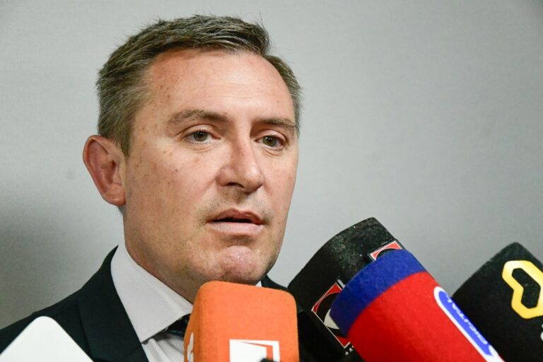Sartori presentó el presupuesto 2027 de su ministerio con una reducción del 16% y anunció…
