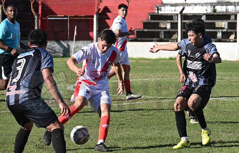 Guaraní Antonio Franco se recuperó en el cierre y sigue líder de la Súper Liga…