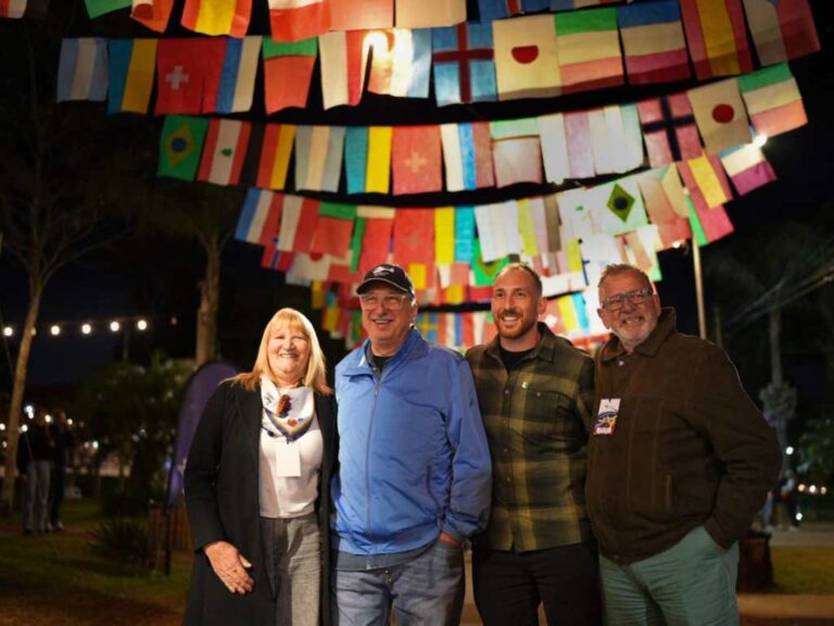 Passalacqua recorrió la Fiesta del Inmigrante en Oberá y destacó el espíritu emprendedor del misionero