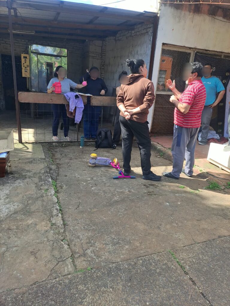 Disputa familiar por una vivienda en Posadas requirió la intervención de una negociadora policial