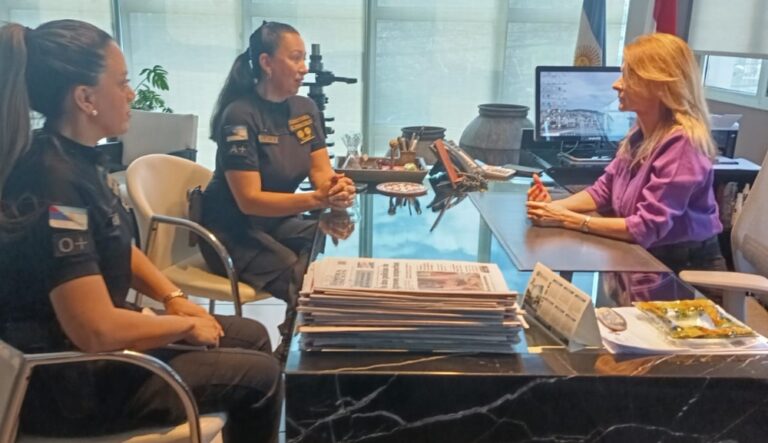 La Policía de Misiones se acerca a los consulados para mejorar la seguridad de los…