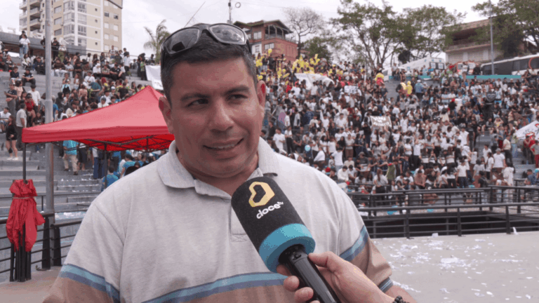 «Por los jóvenes todo» celebró 17 años con cientos de estudiantes secundarios en el Anfiteatro…
