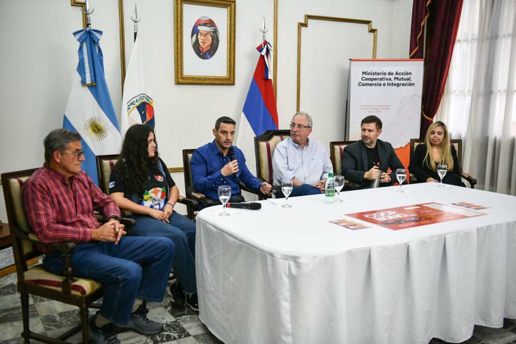 Misiones lanzó el Coop Bono Misionero para financiar proyectos productivos de cooperativas escolares